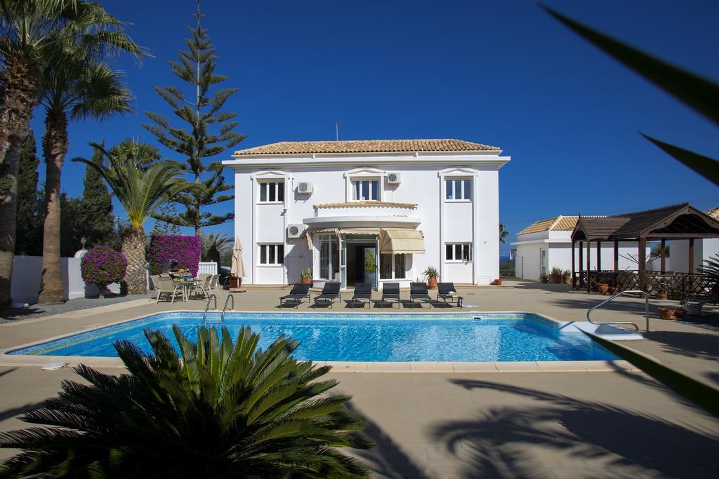 Villa Georgia Pernera Eksteriør billede